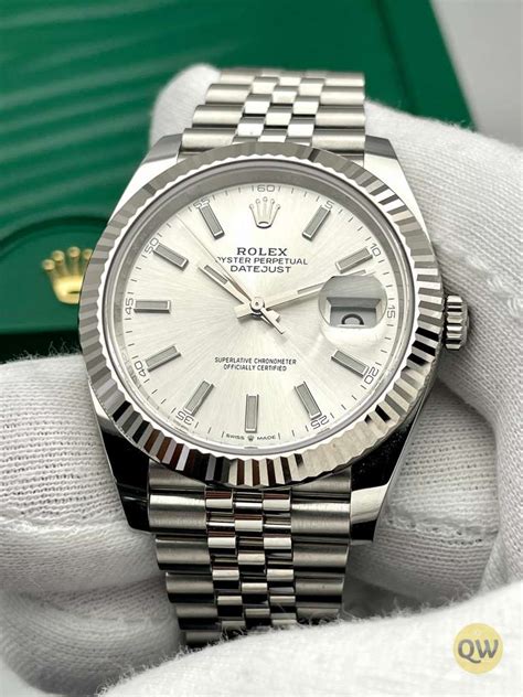 rolex datejust 41 silver dial